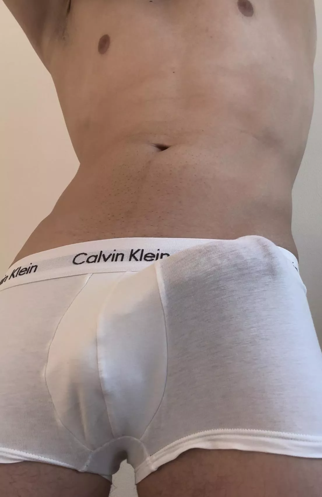 I think I’m addicted to sending nudes 🙄