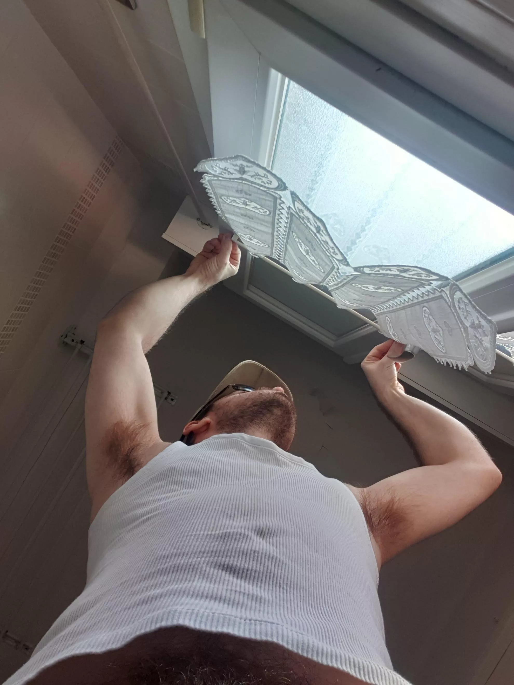 I'm working, but i think i need a hand