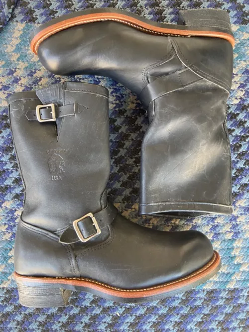 Just snagged my dream Chippewa Engineer boots on eBay for $150. (Chippewa, NOS)