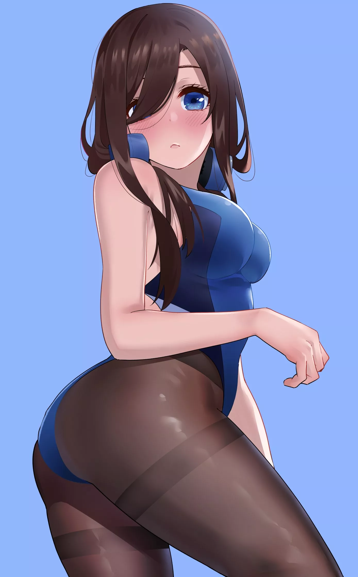 Nakano Miku Shows Off her Gorgeous Butts in Blue Swimsuit [Go-toubun no Hanayome] (Igarashi Kyouhei)