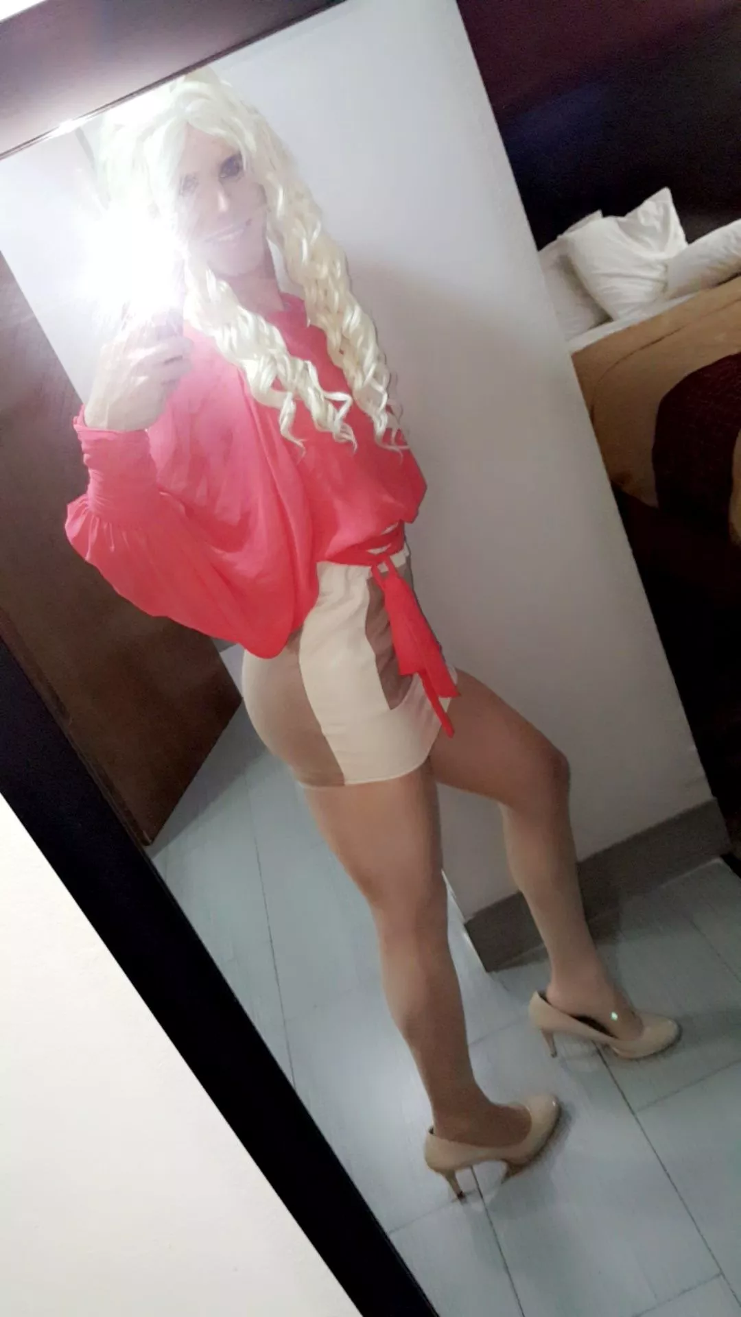 Oh the times I rented a hotel room just to dress💖