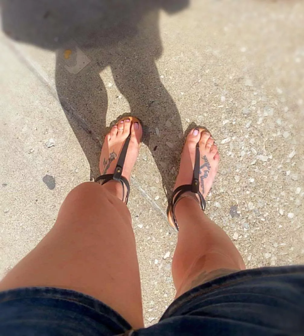 Ooops caught you staring 😝