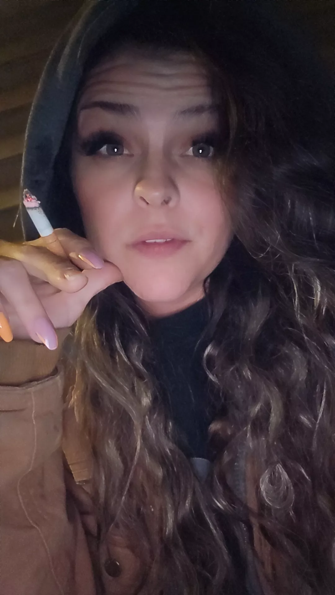 Open wide ashtray boys