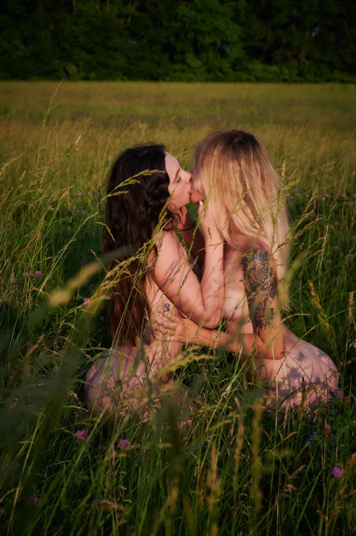 She’s too pretty not to kiss