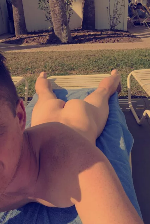 Suns out buns out!!! 🌞🍑😉