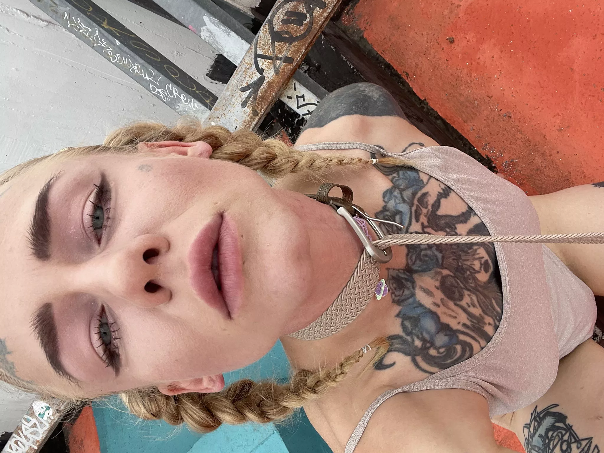 Tattooed babe seeking adventure and good vibes