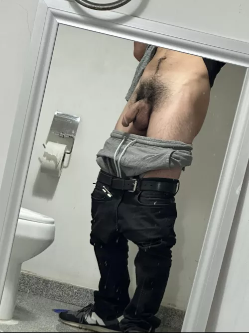 wyd if we are hanging out and I drop my pants in front of you ?