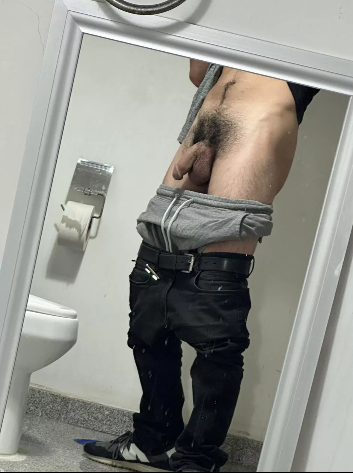 wyd if we are hanging out and I drop my pants in front of you ?