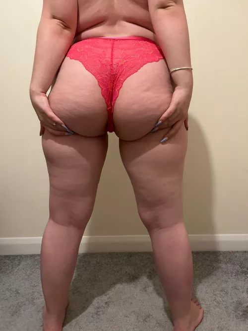 Don’t be afraid come and have a bite 😋