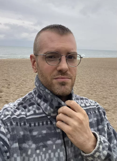 Feels like fall. This is my “not sure if I love it or hate it” face… (okay, I love it)