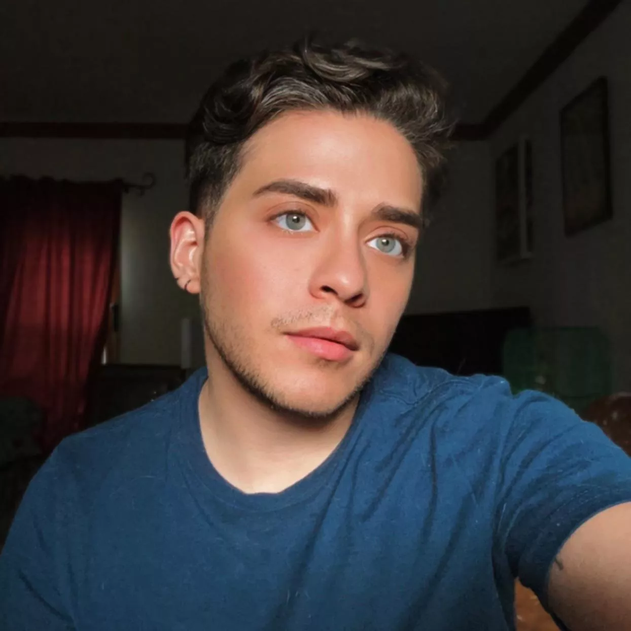 Finally have a job interview later today. I hope I get this one because it pays well and it’s an easy job! 😭🤞🏼