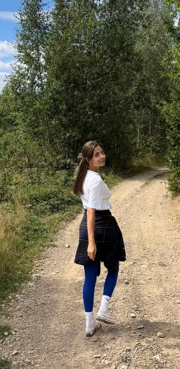 is it a sexy way to wear flannel?