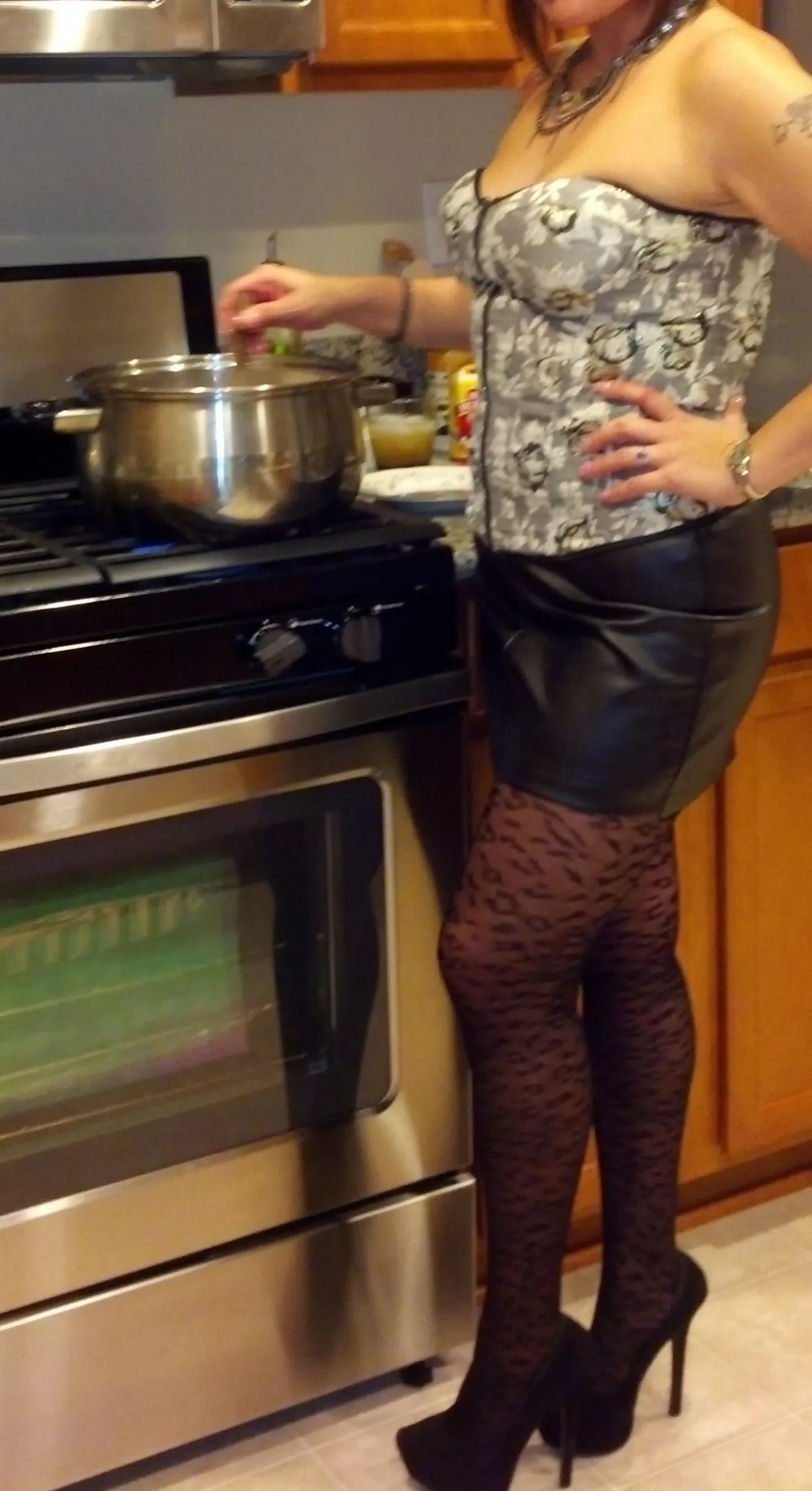 Is this proper attire for the kitchen?