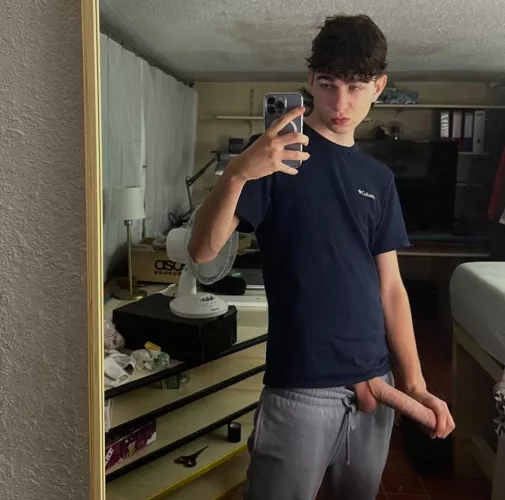 It’s sweatpants season