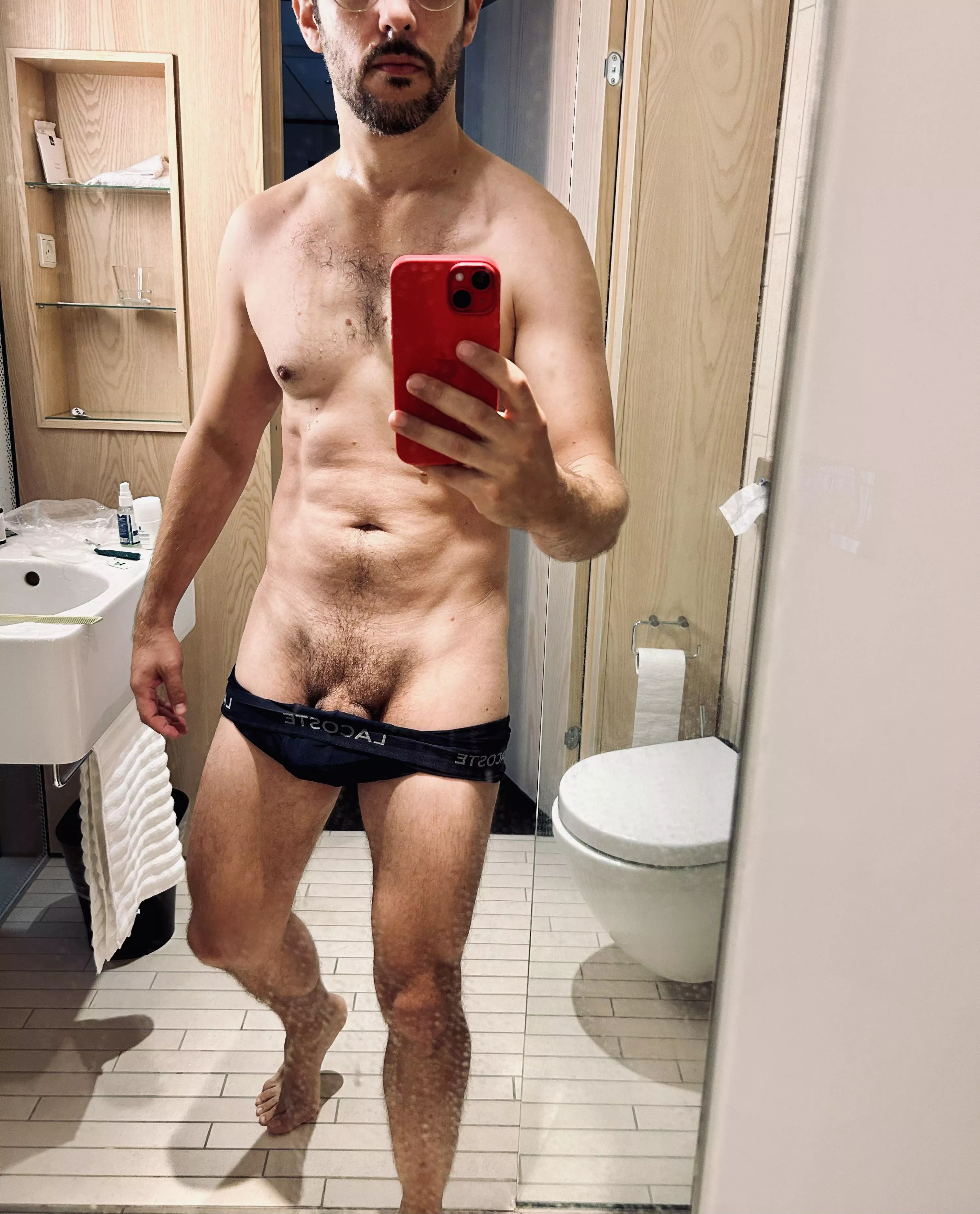 [M] do you mind sweat?