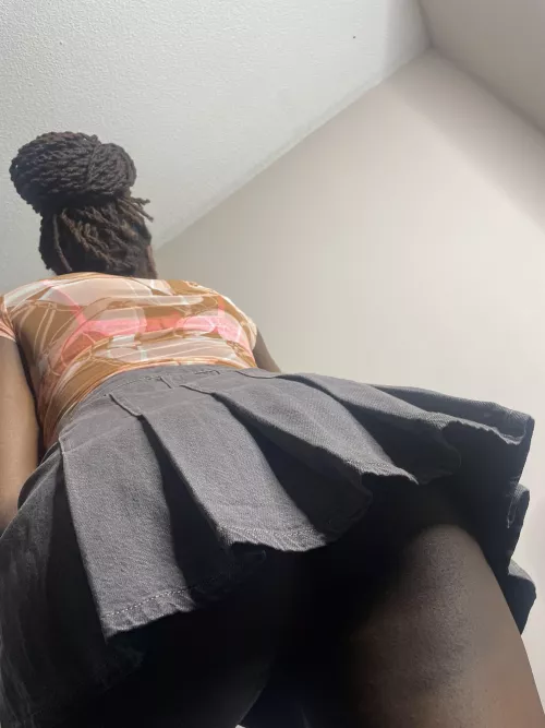 My dress opens like an umbrella