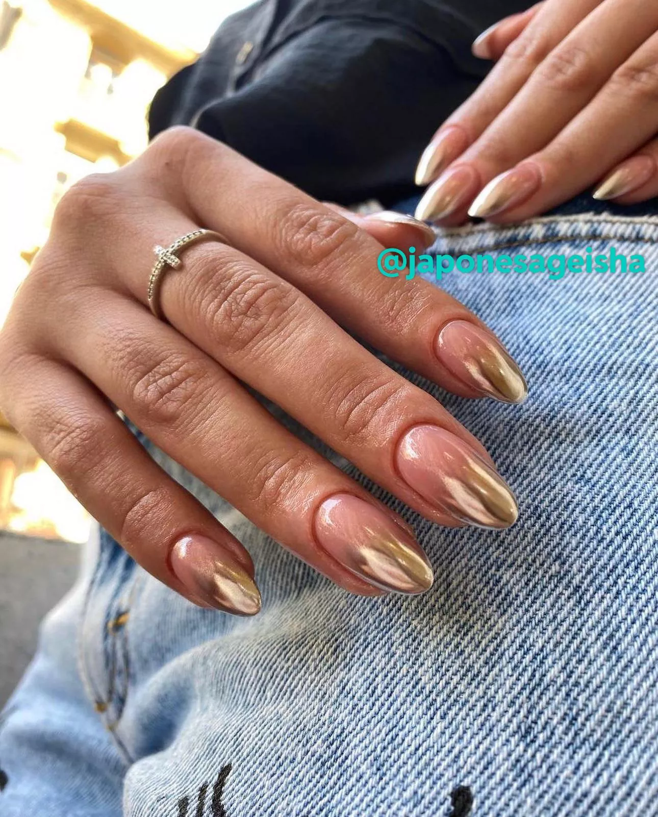 Rock my nails dore Honey ! Tell me how much you santander in your lips ,1-10