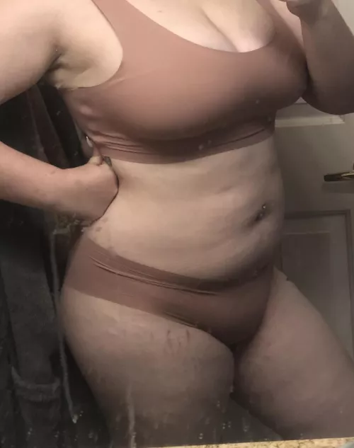 [selling] [usa] I wanna make these smell amazing for you! Size large and I have VS panties too!