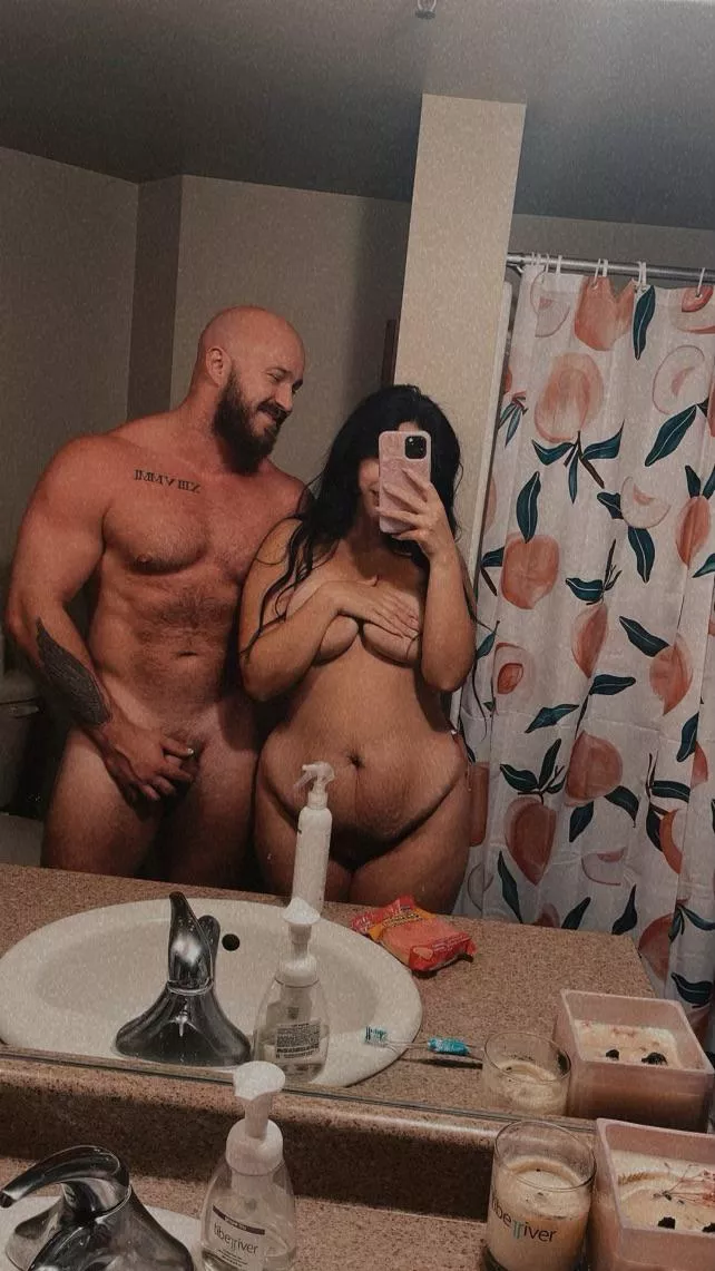 We are new and looking to meet friends in the lifestyle!