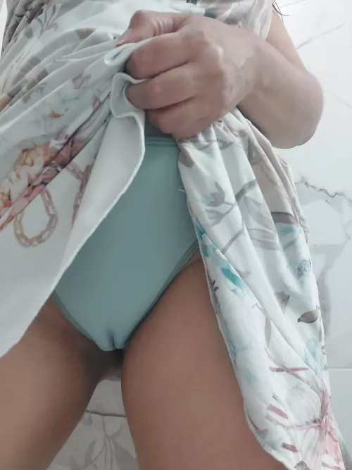 A little camel under the dress