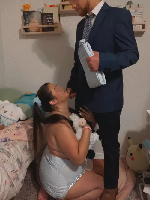 I’m always tryna convince Daddy to skip work & have a home day…🥰. And then their is Daddy, always insisting I need a change 🥺🙄