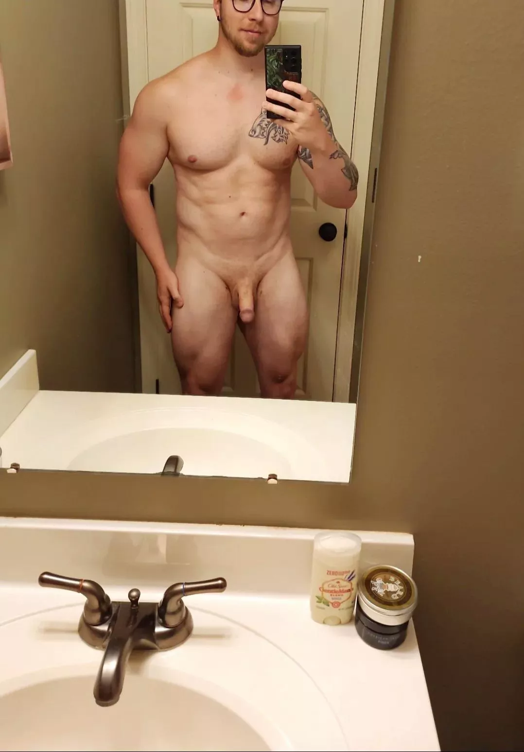 Join me in the shower so we can start our day right ;) (30)