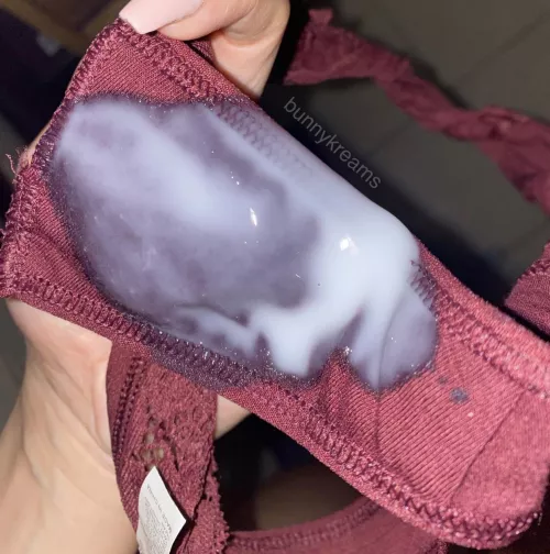 Want a taste of creamy Japanese pussy ?