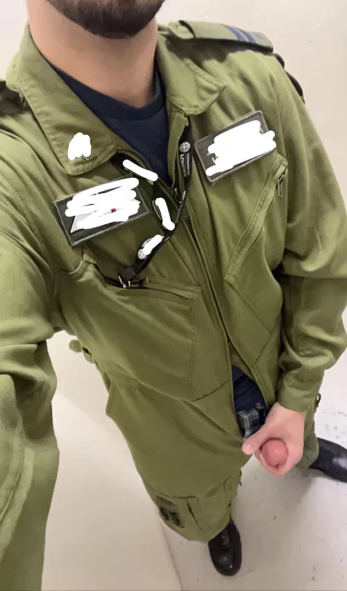 Whose getting on their knees 😏