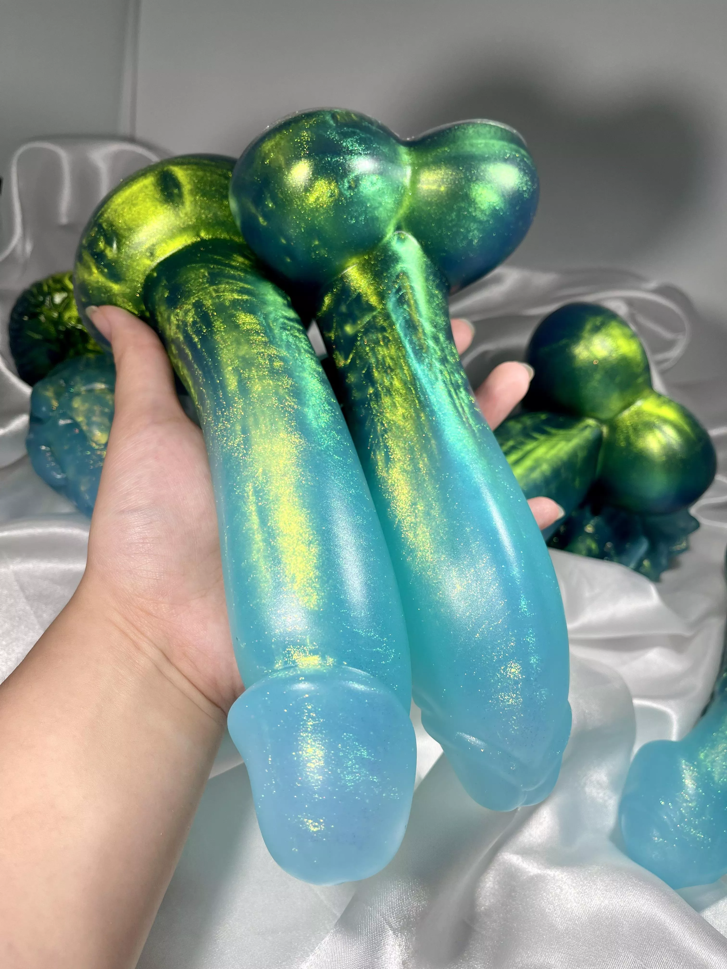 Would you follow these merfolk into the abyss? 🌊