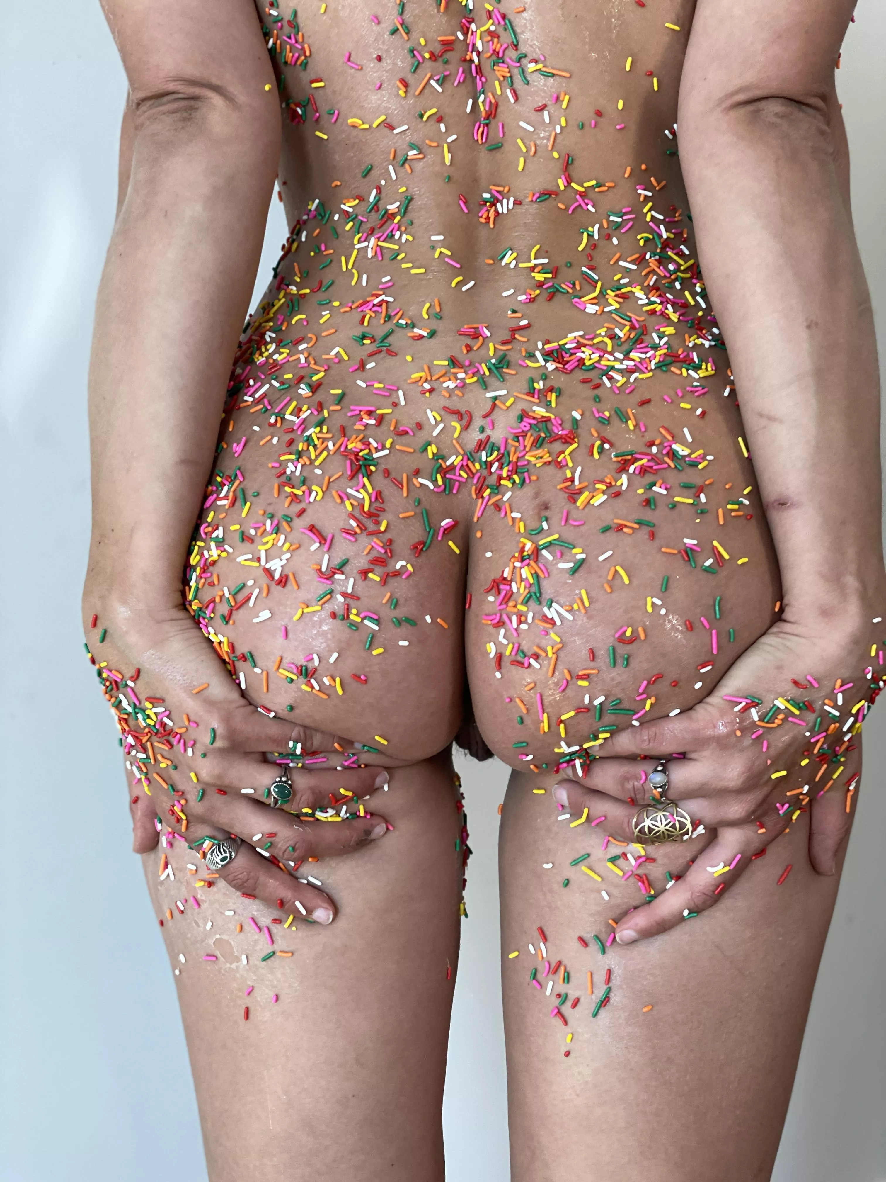 A little sweet treat for your Sunday morning [OC]