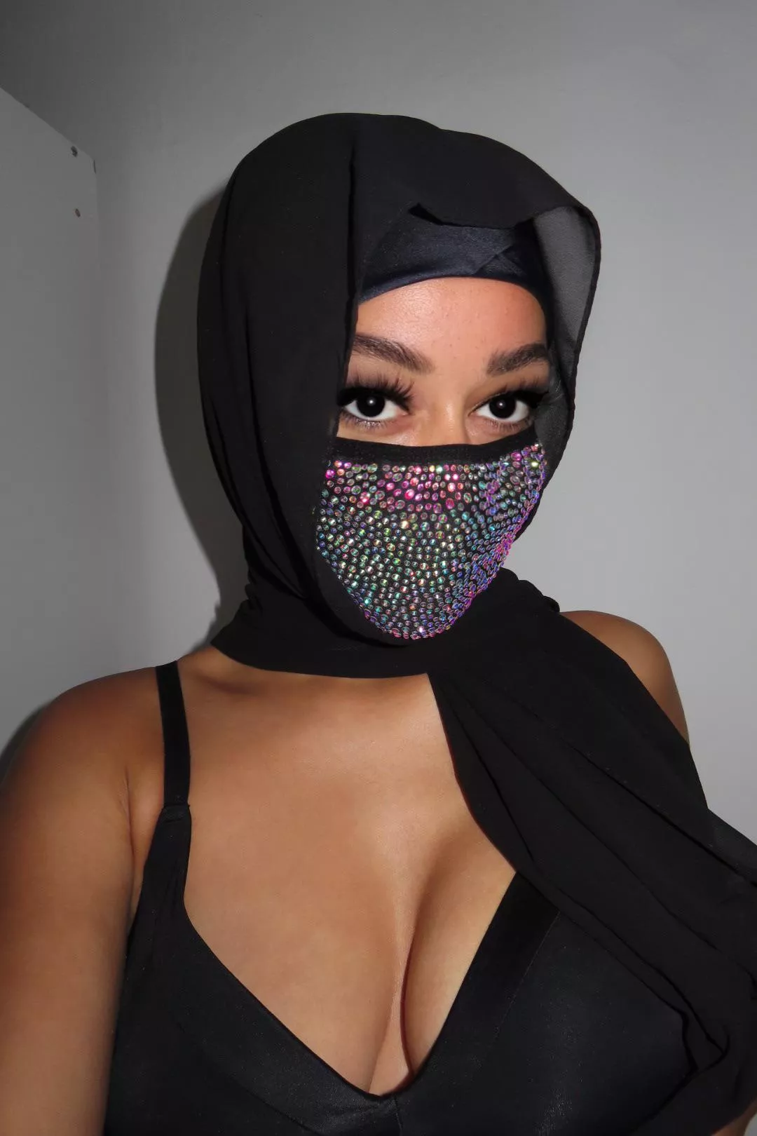 Can you hold eye contact with me