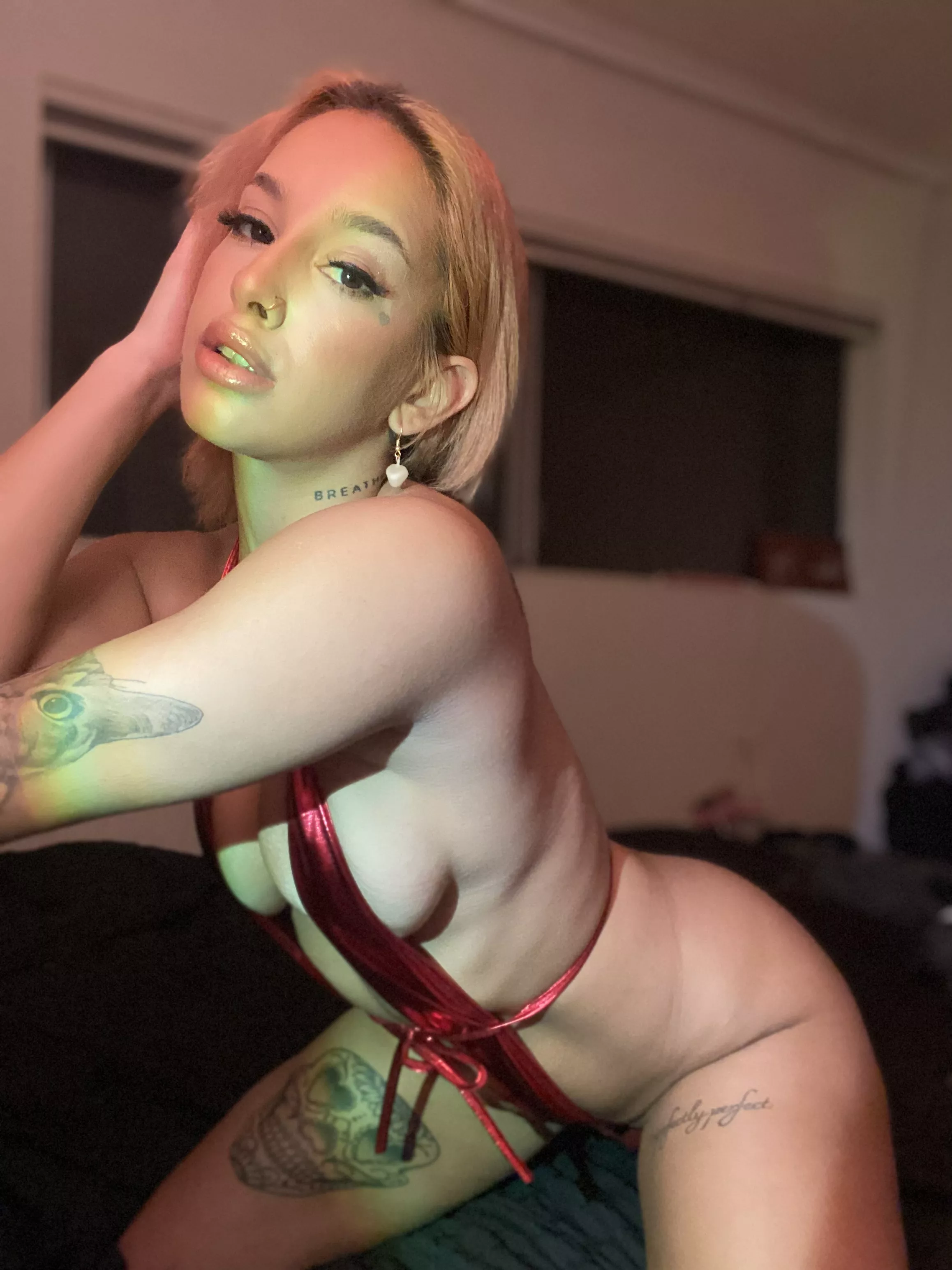 Cumming in me on the first date is a must