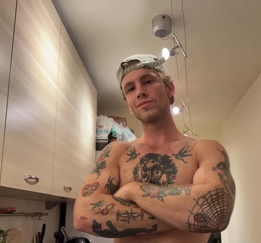 Feelin manly as fk posing like that