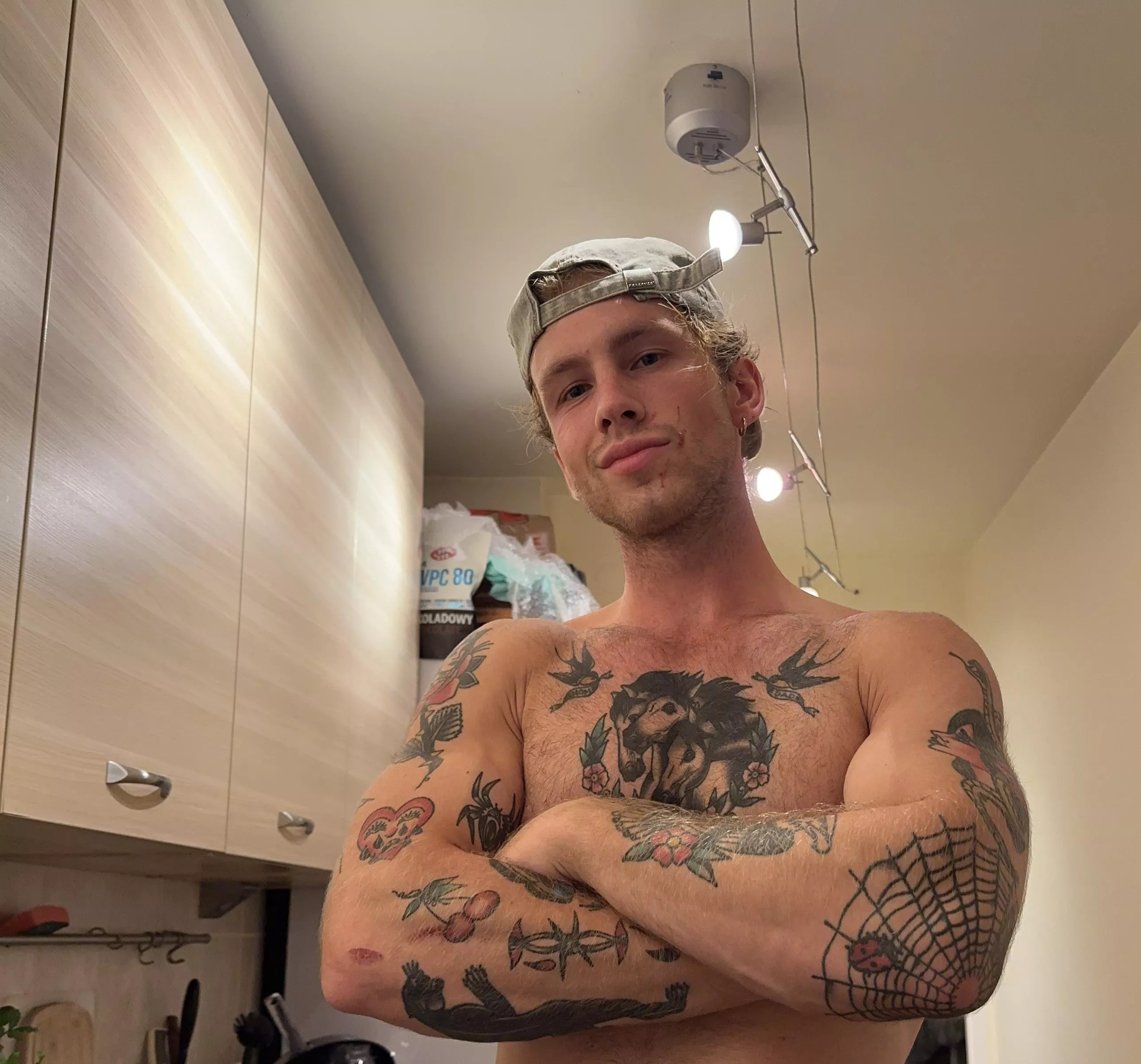 Feelin manly as fk posing like that