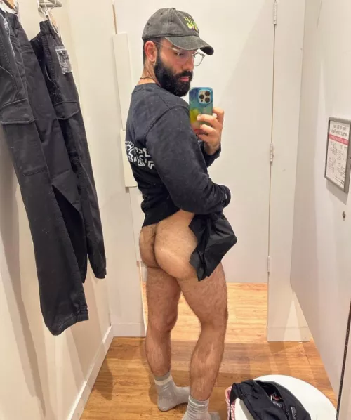 Feeling cute. Need to get fucked!