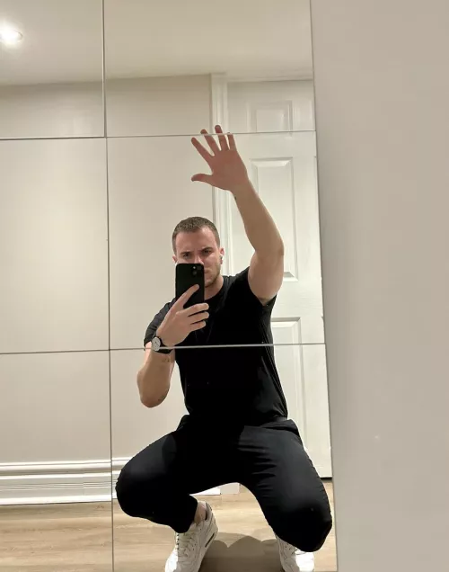 Otters admirer says happy hump day!