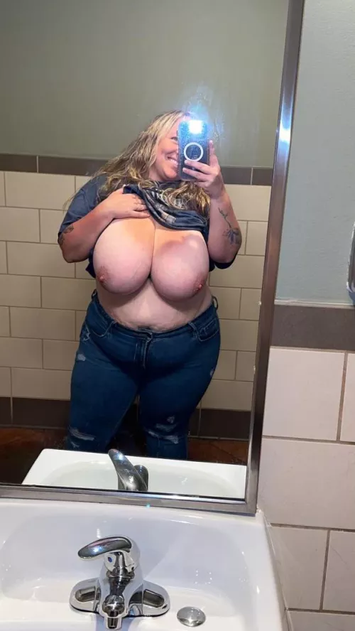 Starbucks and saggy!