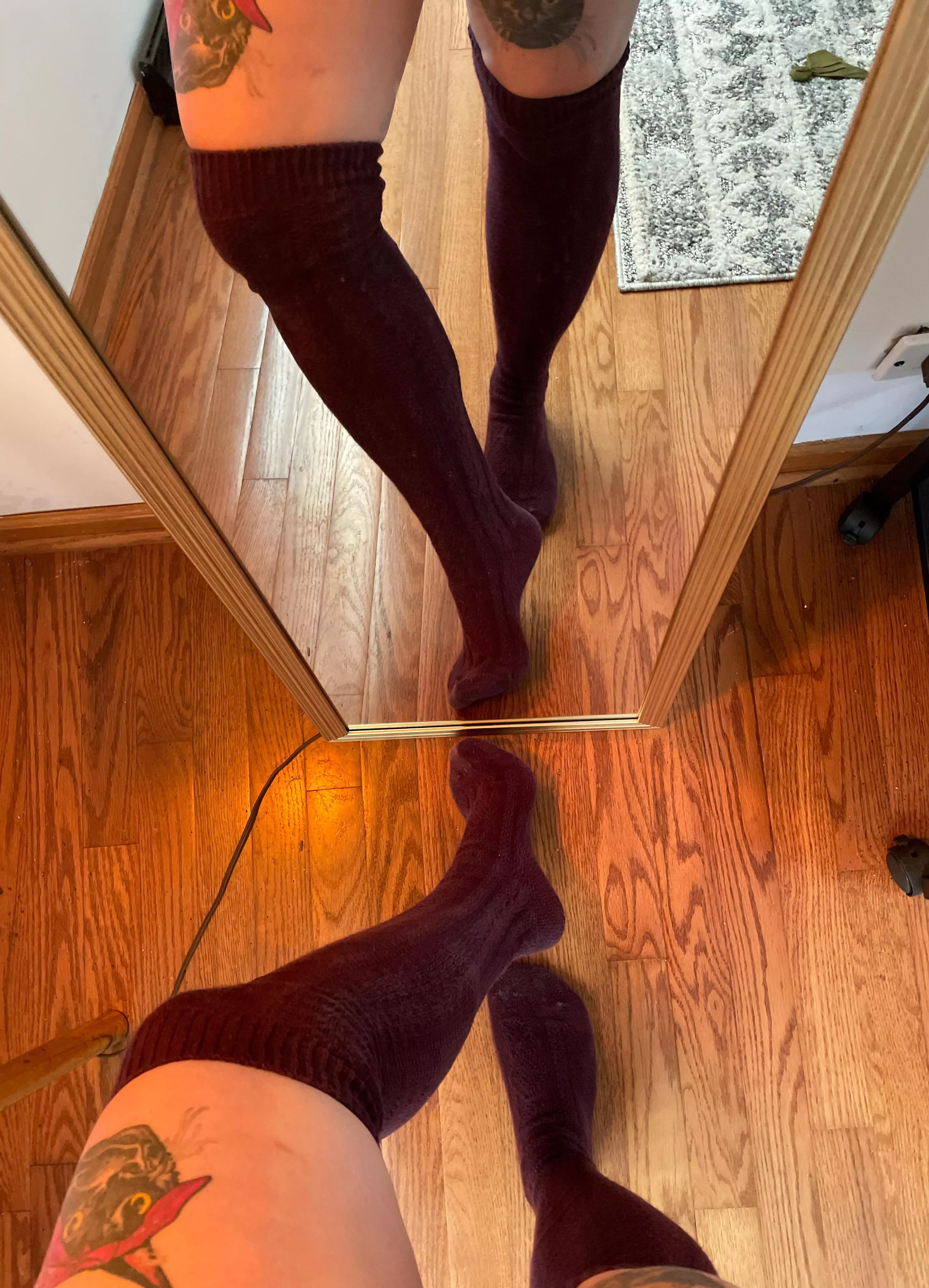 Tell me a better way to keep my legs warm 🔥