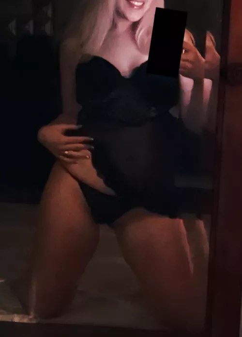 Yes I'm married, yes I want to talk naughty with you