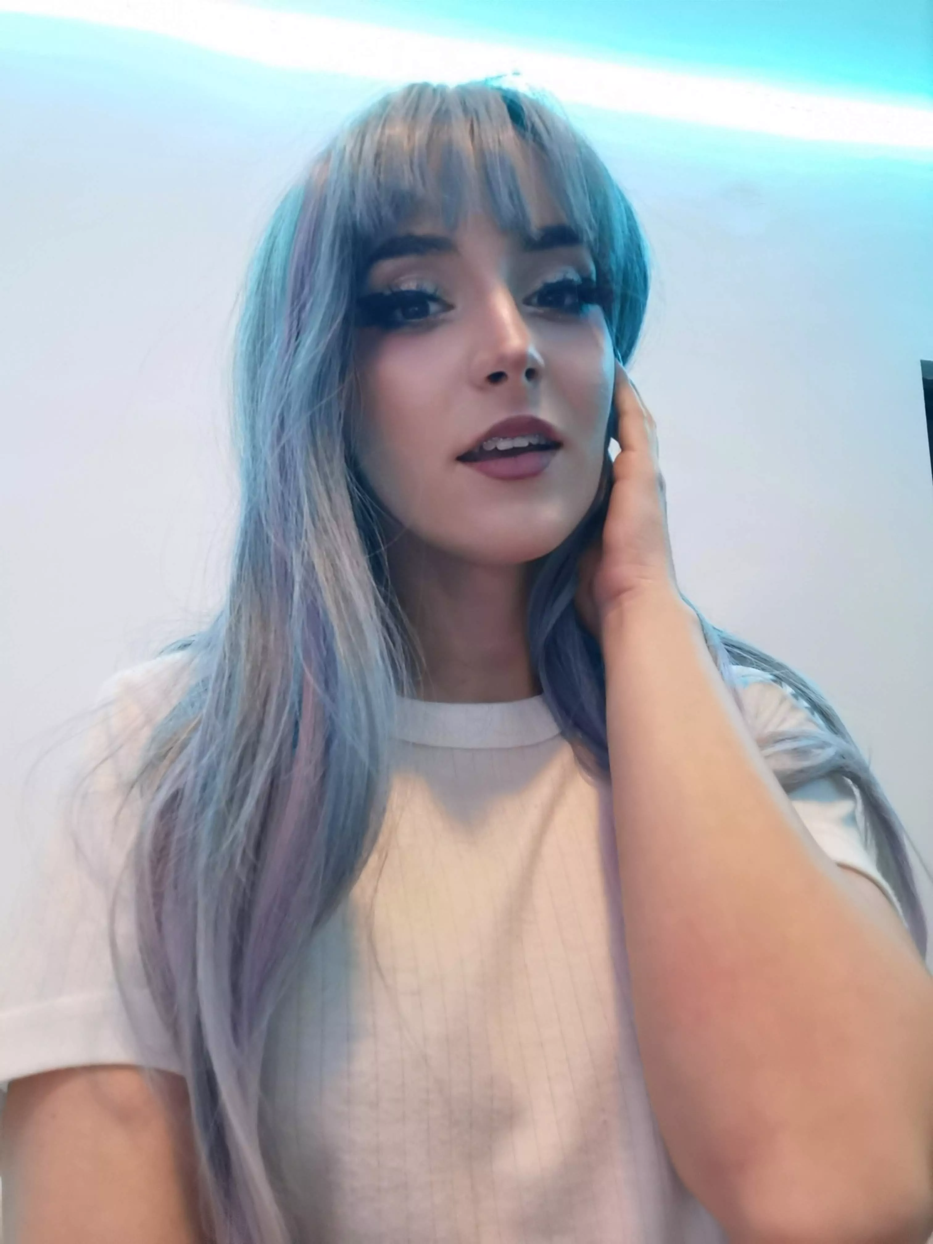 Blue hair, yes or ney