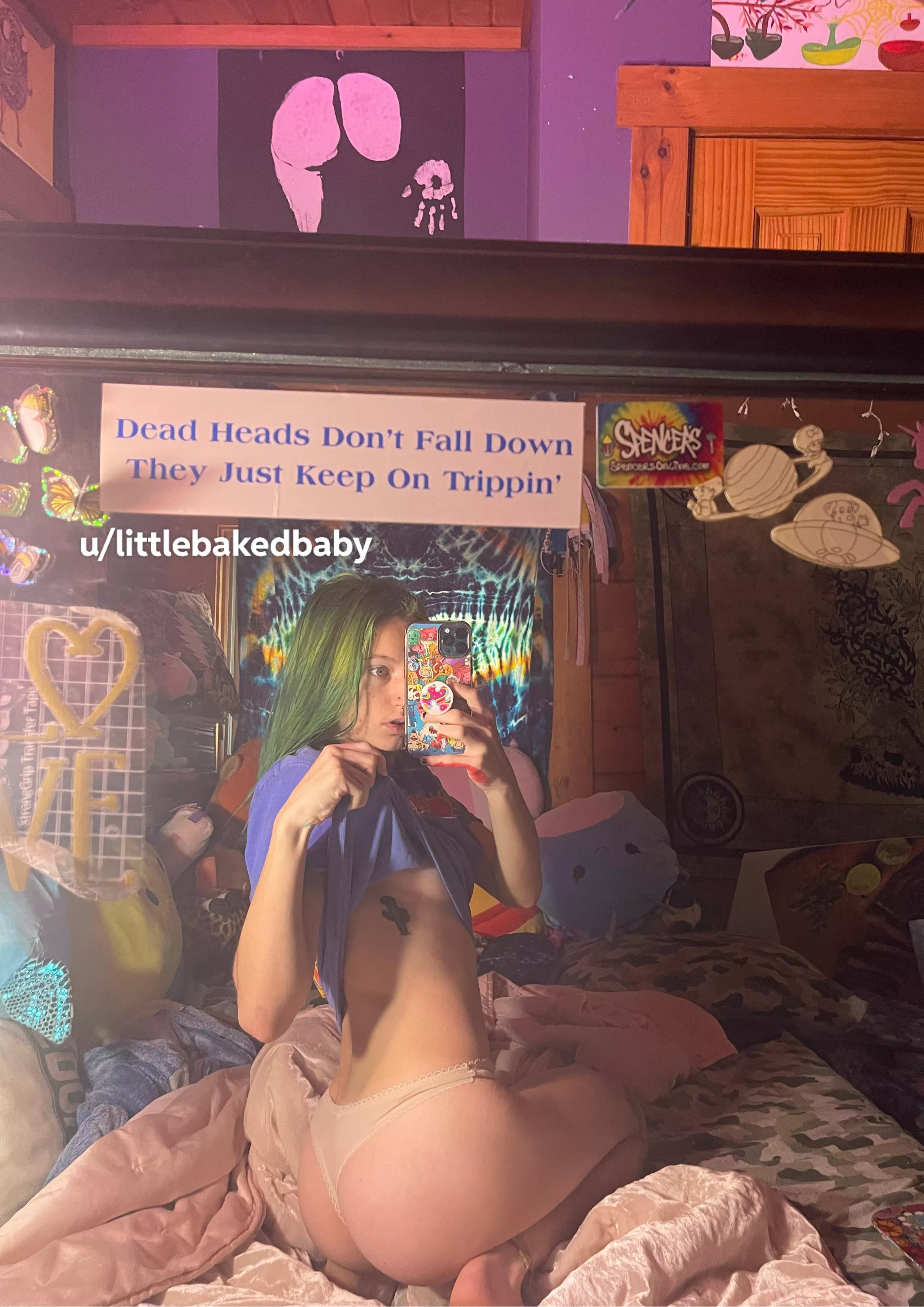 can we hangout in my room? 🥰