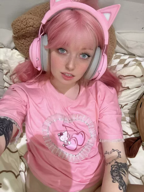 can't you see im trying to play dark souls in here?