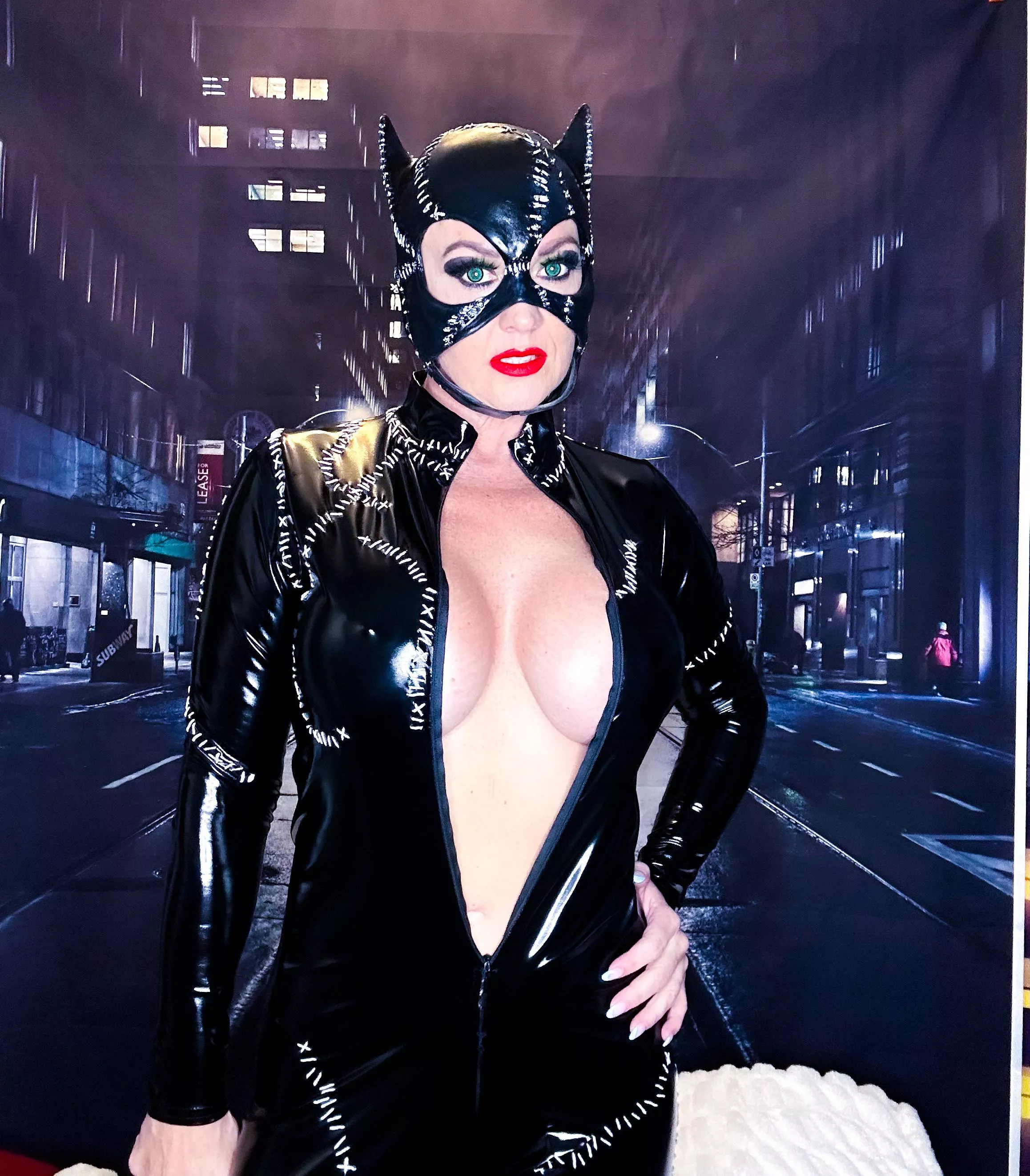 Catwoman by SelinaK34DD