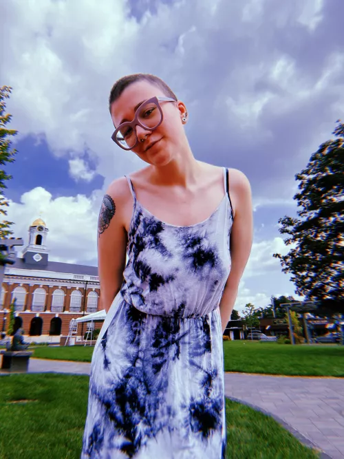 I [F]eel so beautiful in my dress that matches the sky ☁️