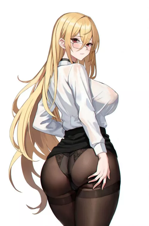 Lowkey blonde office girl