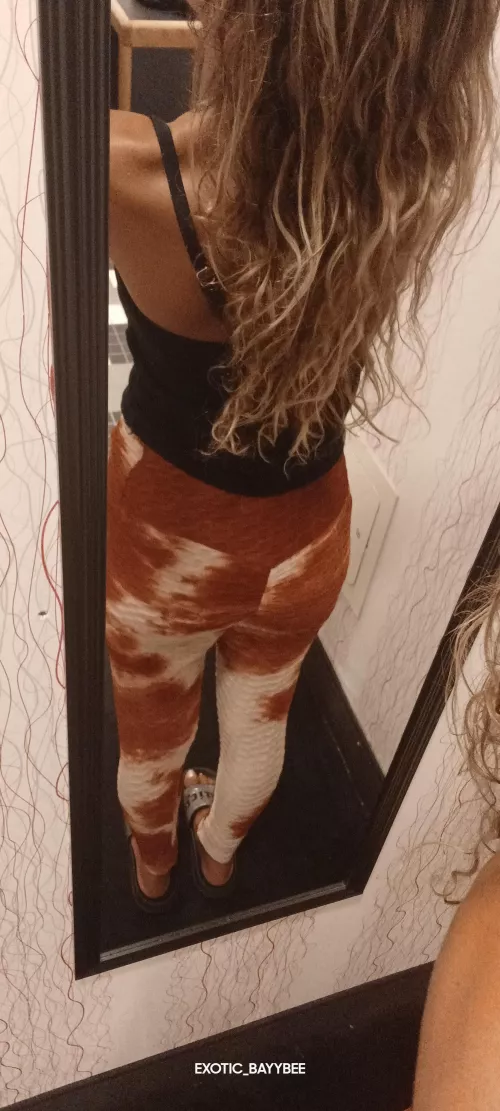 My new cinched booty leggings fit like a glove