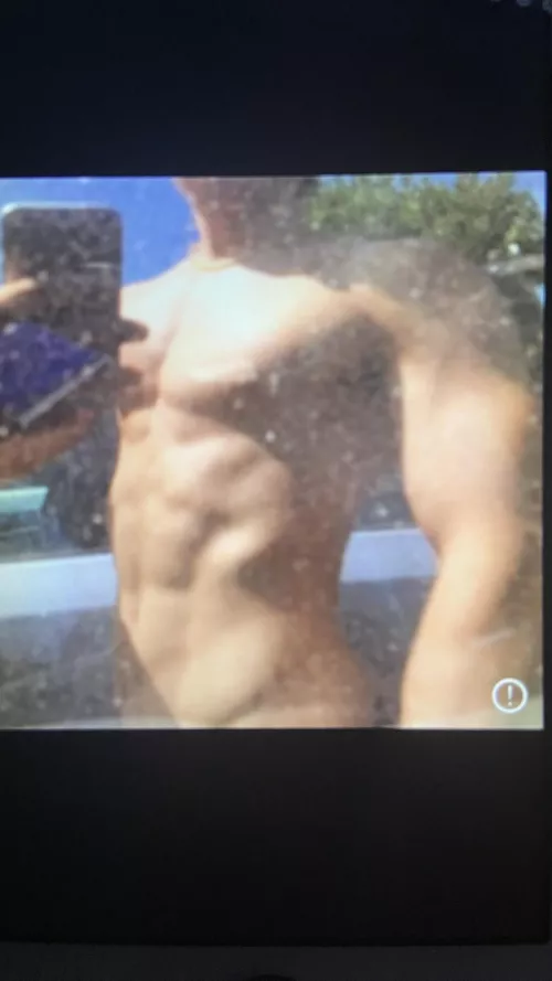 Only thing wonder woman’s insensitive ass is good 4 is 1 angry hateful, invisible jet fuck. 🪢