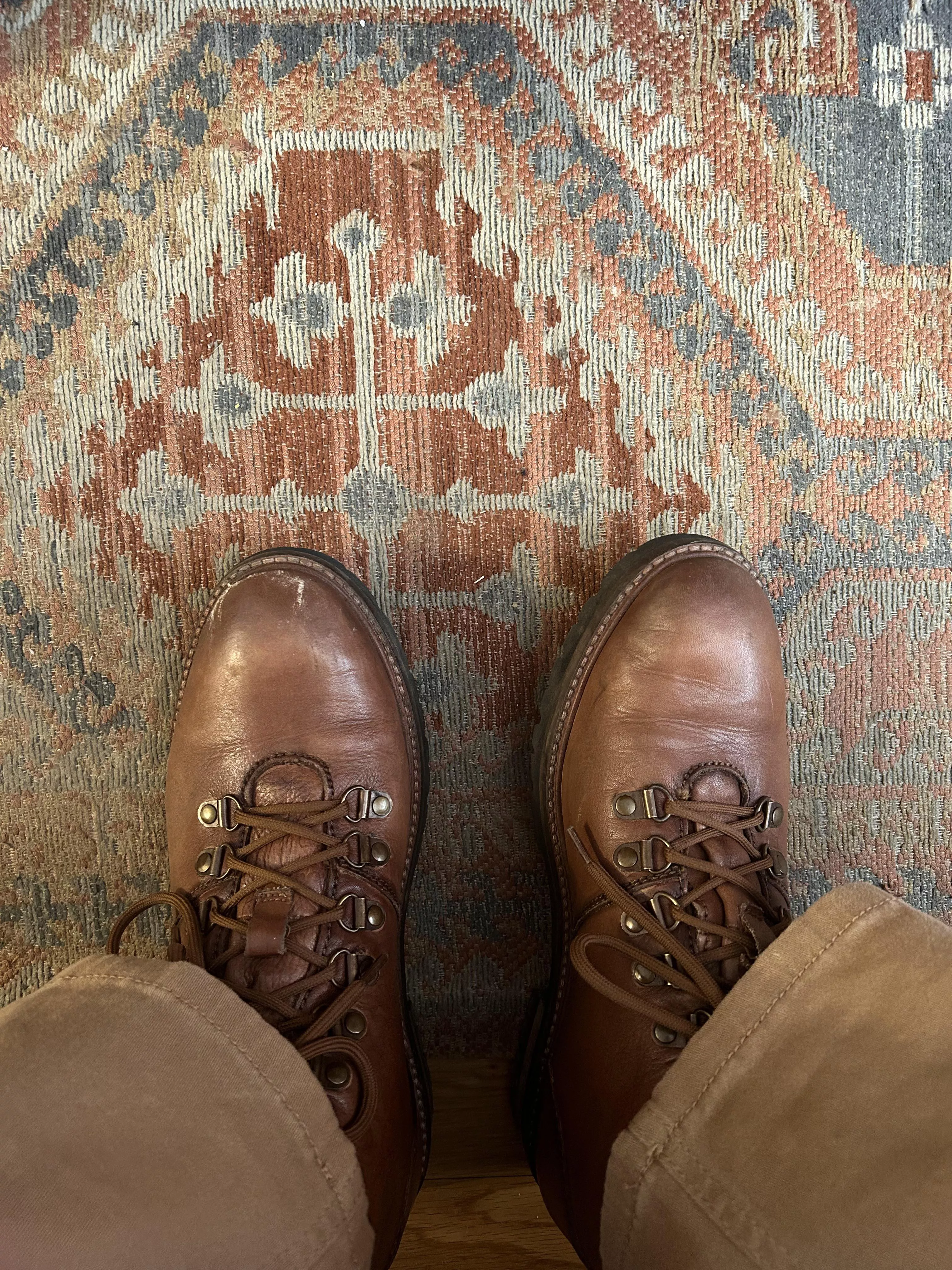 Scuffed boot anyway to fix?