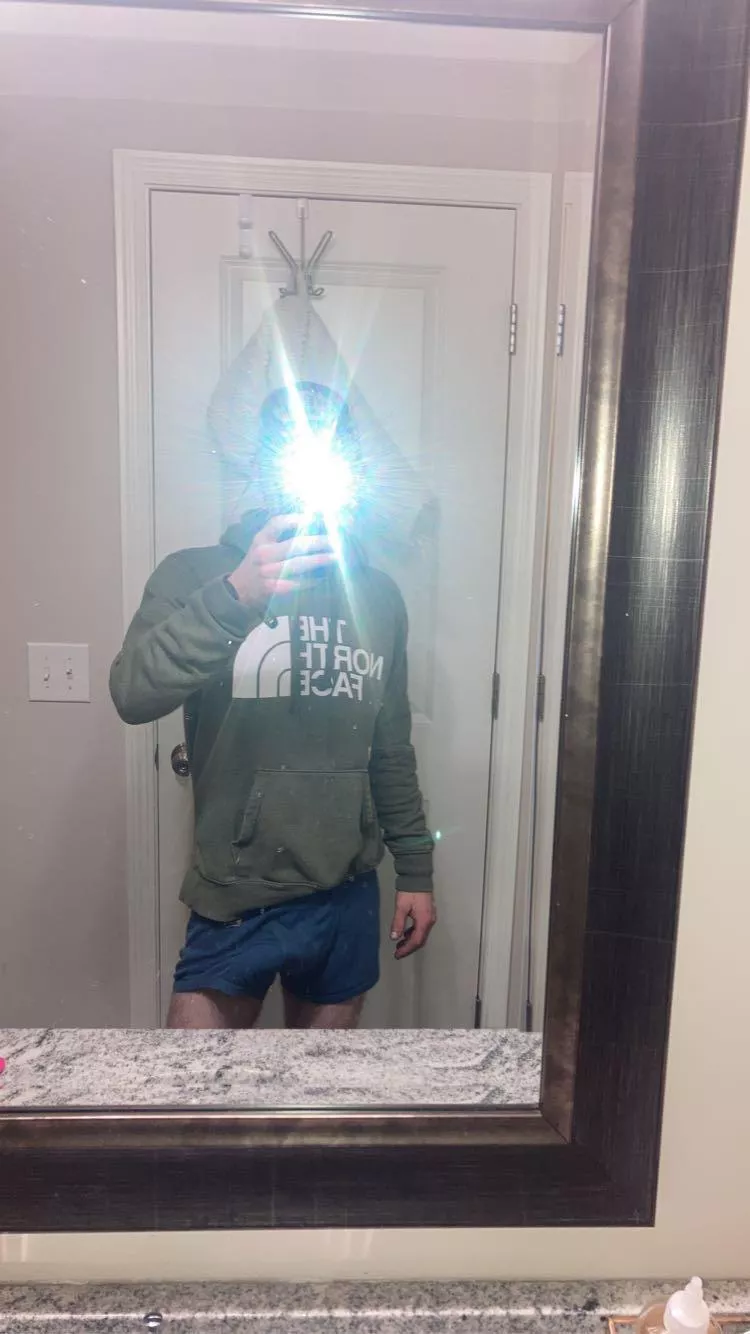 These boxers are holding on for dear life🤷🏼‍♂️