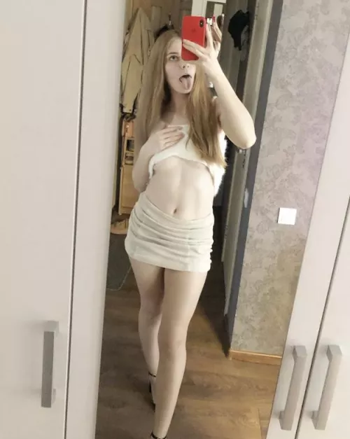 [TW] love getting my tits covered in cum 🤤